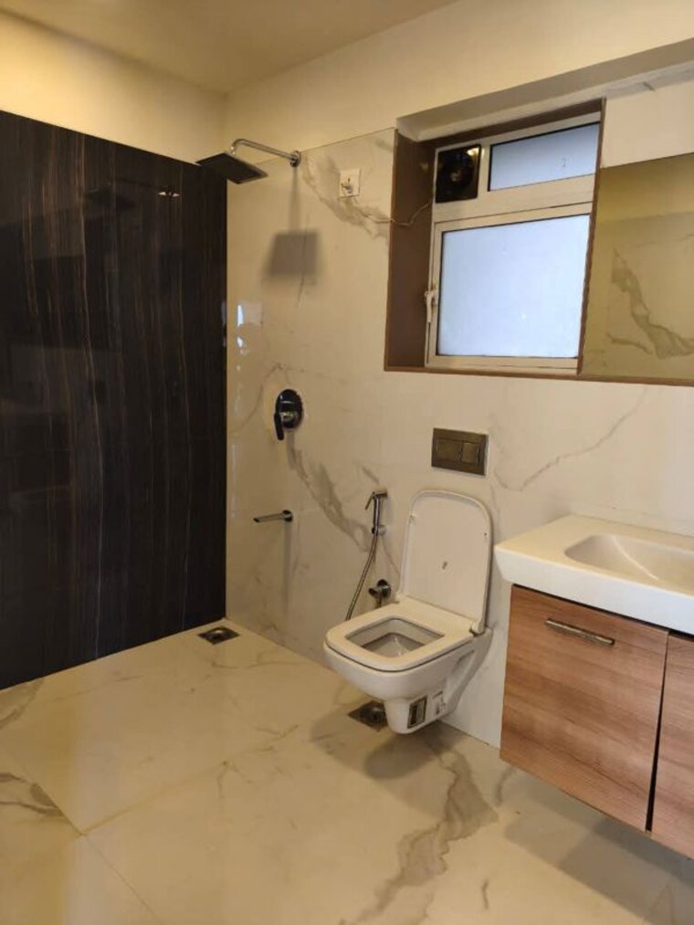 Bathroom, rna-ng-eclat 3 Bedroom 1167 Sq.Ft. Apartment In Andheri West Mumbai 10586044