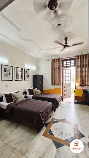 Bedroom in  Pg at University Enclave – for Rent
