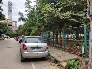 Parking in 4 BHK Independent House at Koramangala – for Sale