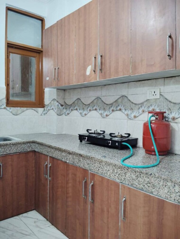 Kitchen, freedom fighters enclave 1 Bedroom 440 Sq.Ft. Apartment In Freedom Fighters Enclave Delhi 10586093