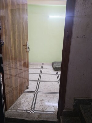 Room in 2 BHK Apartment at Panchsheel Vihar – for Rent