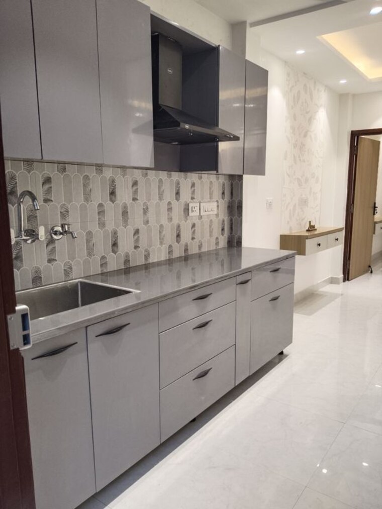 Kitchen, khirki extension 1 Bedroom 500 Sq.Ft. Apartment In Khirki Extension Delhi 10586127