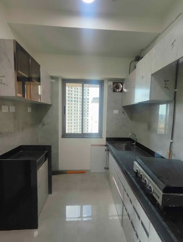 Kitchen, sheth-auris-bliss 2 Bedroom 999 Sq.Ft. Apartment In Malad West Mumbai 10408046
