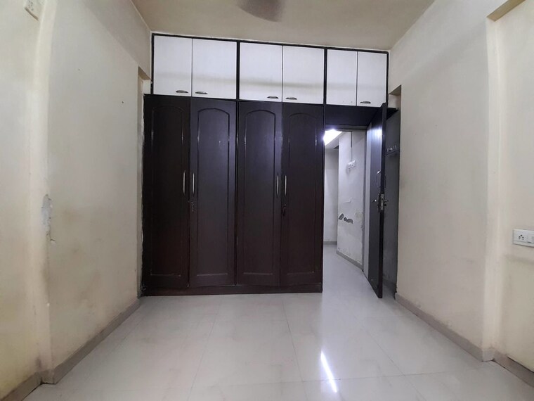 Room, siddharth-nagar-chs-goregaon 1.5 Bedroom 460 Sq.Ft. Apartment In Goregaon West Mumbai 10586131