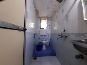 Bathroom in 1.5 BHK Apartment at Siddharth Nagar CHS Goregaon, Goregaon West – for Rent