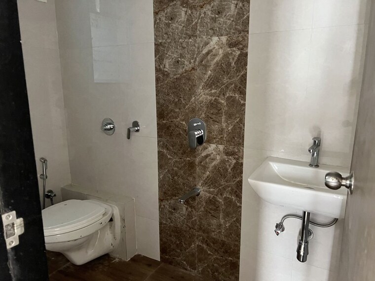 Bathroom, gami-and-jaydeep-ventura-commercial-hub Commercial Office Space 430 Sq.Ft. In Malad East Mumbai 10586139
