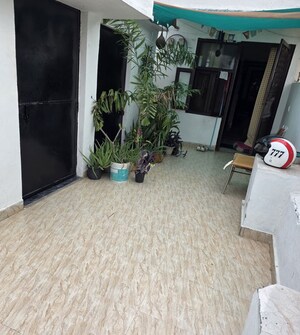 Team Area in 1 BHK Builder Floor at Malviya Nagar – for Rent