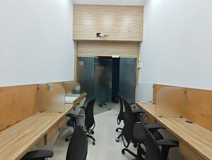  Office Space For Rent in Express Zone, Malad East