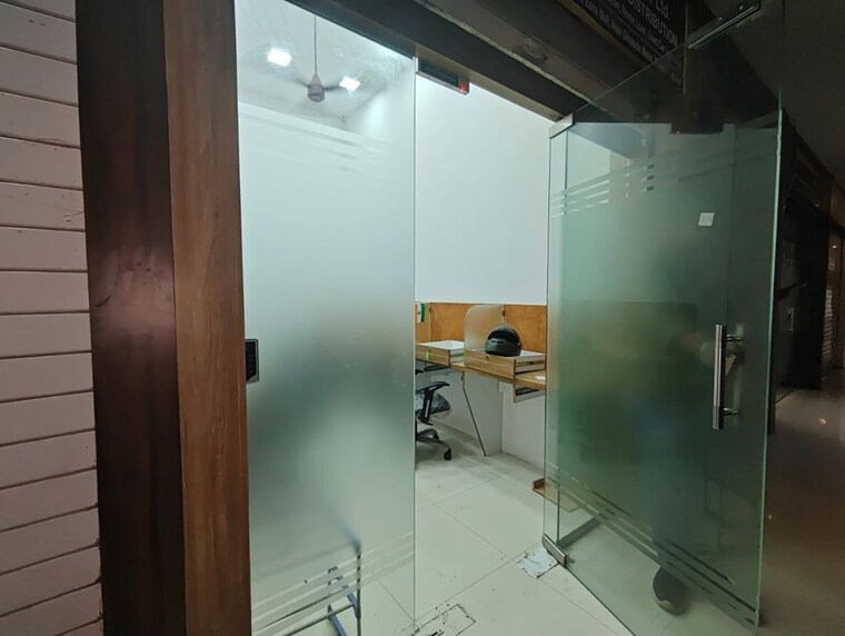 Kitchen, express-zone Commercial Office Space 200 Sq.Ft. In Malad East Mumbai 10586165