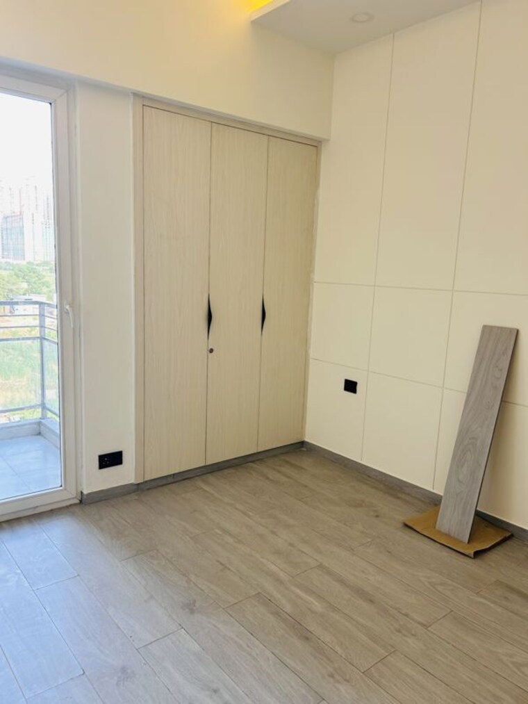Room, t-and-t-digitown-phase-1 3 Bedroom 1940 Sq.Ft. Apartment In Siddharth Vihar Ghaziabad 10586171