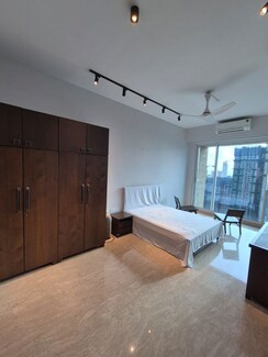 4 BHK + Prayer Room,Servant Room,Study Room,Extra Room Apartment For Rent in Raheja Imperia