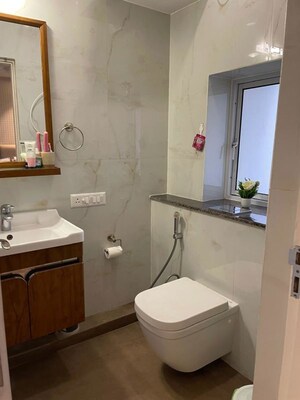 Bathroom in 3 BHK Apartment at DLF The Carlton Estate, Dlf Phase V – for Rent