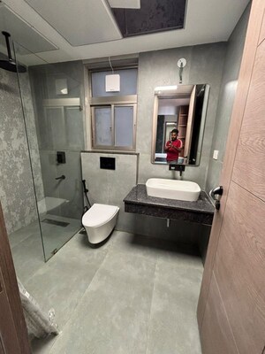 Bathroom in 3.5 BHK Apartment at Shalimar Belvedere Court, Gomti Nagar – for Rent