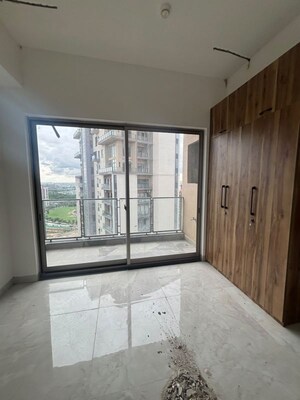 Room in 3.5 BHK Apartment at Shalimar Belvedere Court, Gomti Nagar – for Rent