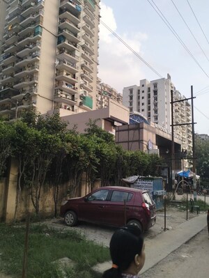 2 BHK Apartment For Sale in Windsor Paradise 2, Raj Nagar Extension