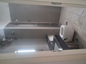 Furnished Amenities in 3.5 BHK Apartment at Ireo Victory Valley, Sector 67 – for Rent