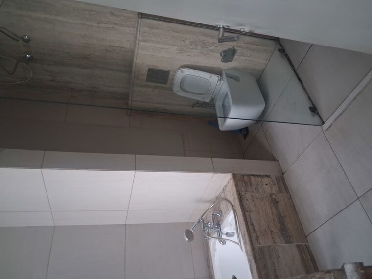 Bathroom, ireo-victory-valley 3.5 Bedroom 2485 Sq.Ft. Apartment In Sector 67 Gurgaon 10586216