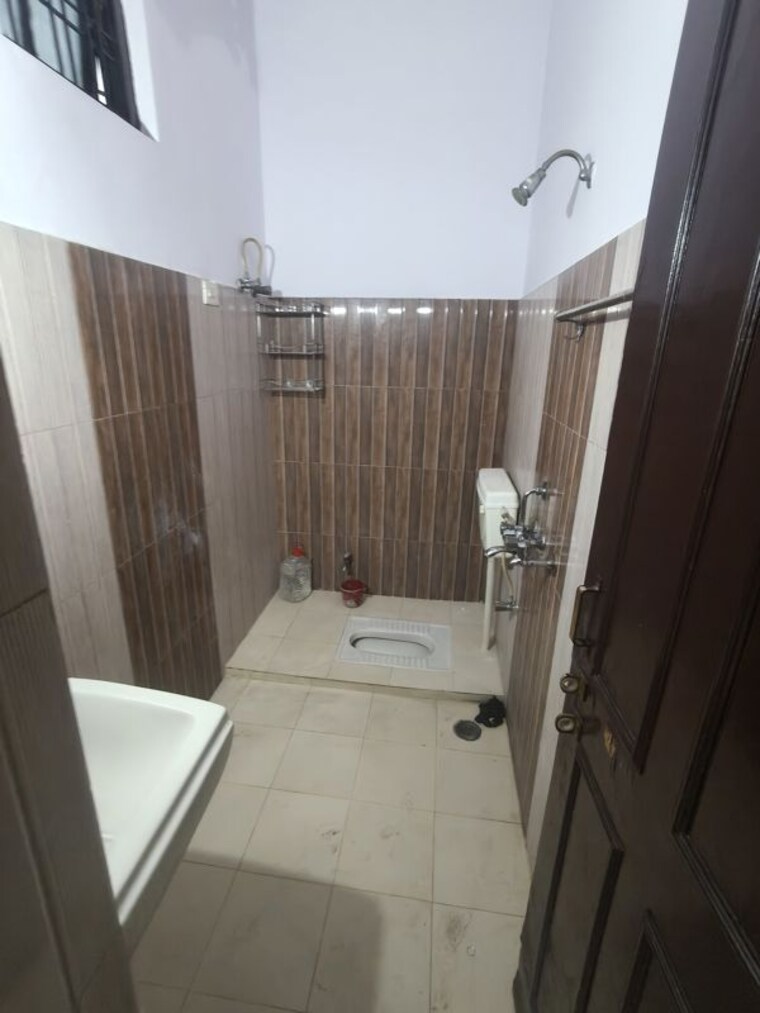 Bathroom, gomti nagar 2 Bedroom 1650 Sq.Ft. Independent House In Gomti Nagar Lucknow 10586220