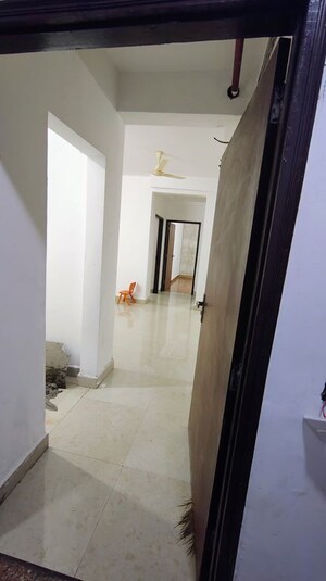 Team Area in 2 BHK Apartment at AVS Orchard, Sector 77 – for Rent