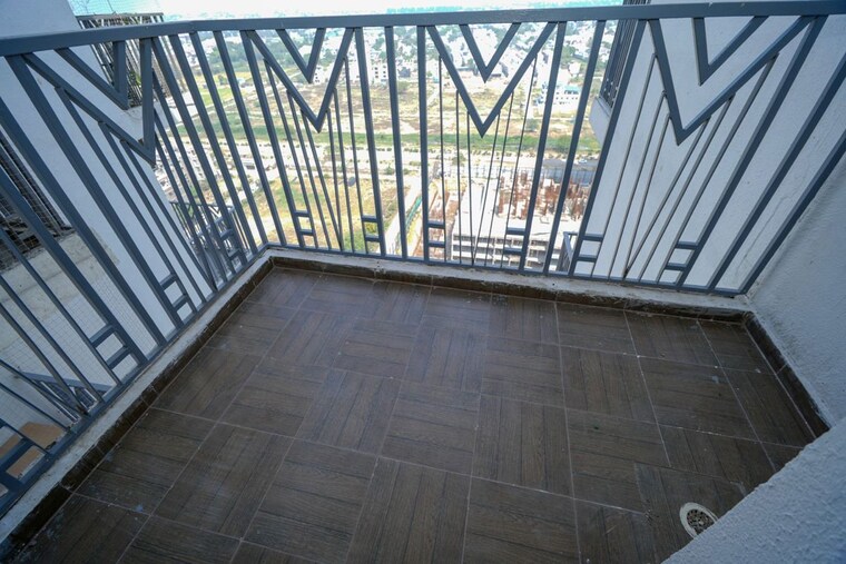 Balcony, arihant-abode 3 Bedroom 1160 Sq.Ft. Apartment In Sector 10 Greater Noida Greater Noida 10195278