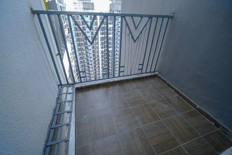 Balcony, arihant-abode 3 Bedroom 1160 Sq.Ft. Apartment In Sector 10 Greater Noida Greater Noida 10195278