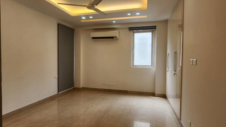Room, safdarjung enclave 3 Bedroom 2400 Sq.Ft. Builder Floor In Safdarjung Enclave Delhi 10586258