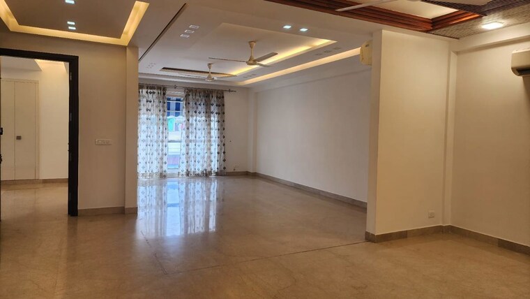 Room, safdarjung enclave 3 Bedroom 2400 Sq.Ft. Builder Floor In Safdarjung Enclave Delhi 10586258