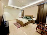 3 BHK 275 Sq.Yd. Builder Floor in Green Park
