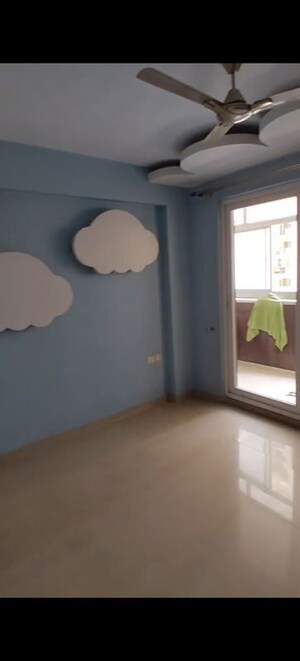 Room in 4 BHK Apartment at Aditya Urban Casa, Sector 78 – for Rent