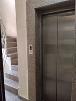 4 BHK + Servant Room 325 Sq.Yd. Builder Floor in Green Park