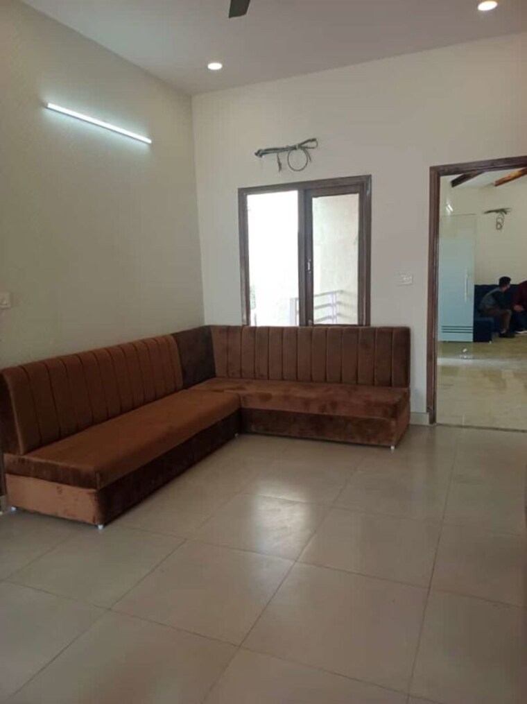 Living Room, omaxe-heights 6 Bedroom 4500 Sq.Ft. Apartment In Sector 86 Faridabad 10586271