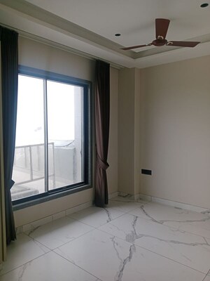 2 BHK Builder Floor For Rent in Sector 18