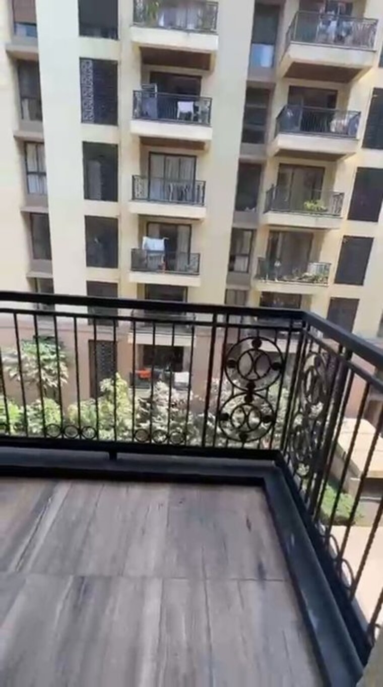 Balcony, lodha-sterling 2 Bedroom 868 Sq.Ft. Apartment In Kolshet Road Thane 10586286