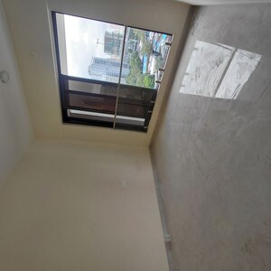 Room in 1 BHK Apartment at IM Applaud 38, Goregaon East – for Sale