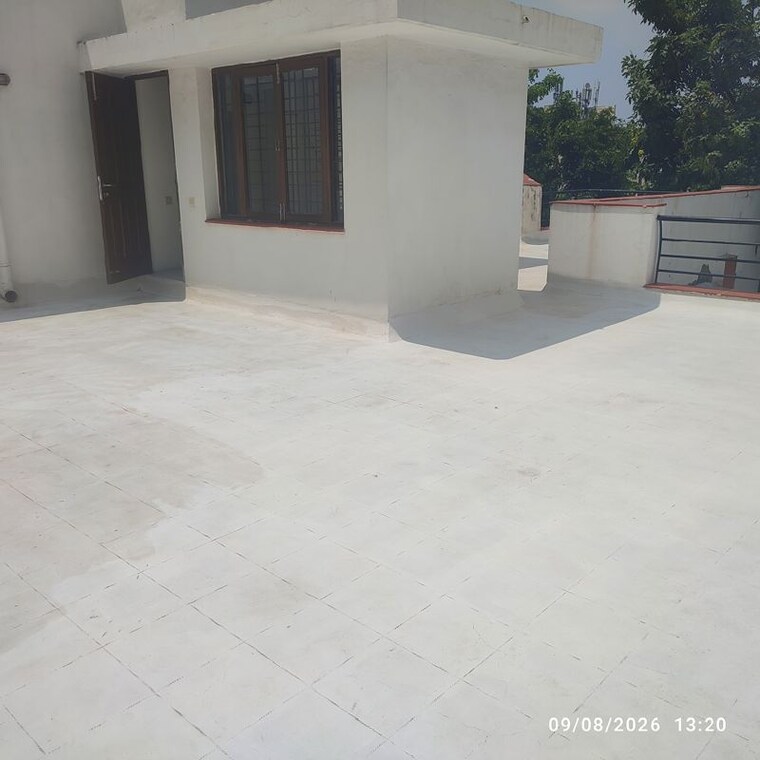 Terrace, unitech-aspen-greens 4 Bedroom 4000 Sq.Ft. Villa In Sector 50 Gurgaon 10586294