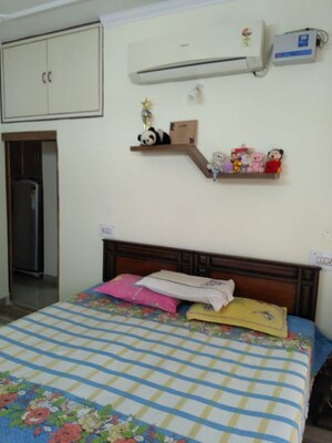 Bedroom in 2 BHK Independent House at Sector 44 – for Rent
