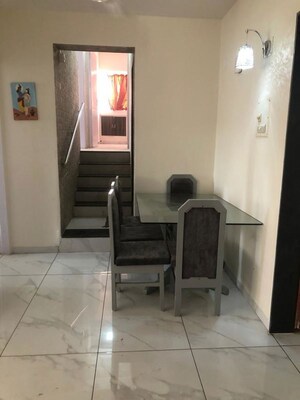 Room in 3 BHK Apartment at Vejalpur – for Rent