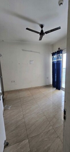 3 BHK Apartment For Sale in Gaur Yamuna City