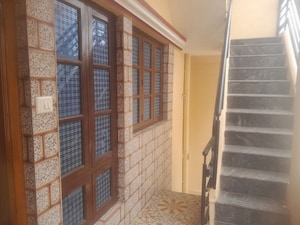 Room in 2 BHK Builder Floor at Nri Layout – for Rent