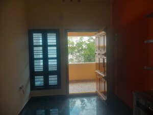 Room in 2 BHK Builder Floor at Nri Layout – for Rent