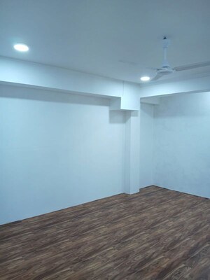Room in  Office Space at Mahiraj Apartments, Bani Park – for Rent