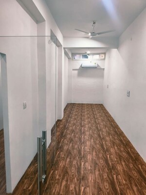   Office Space at Mahiraj Apartments, Bani Park – for Rent