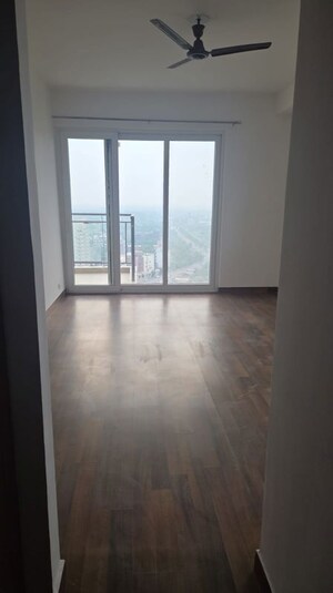 3 BHK Apartment For Sale in Conscient Heritage Max, Sector 102