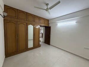 Room in 3 BHK Apartment at Garuda Residency, Whitefield – for Rent