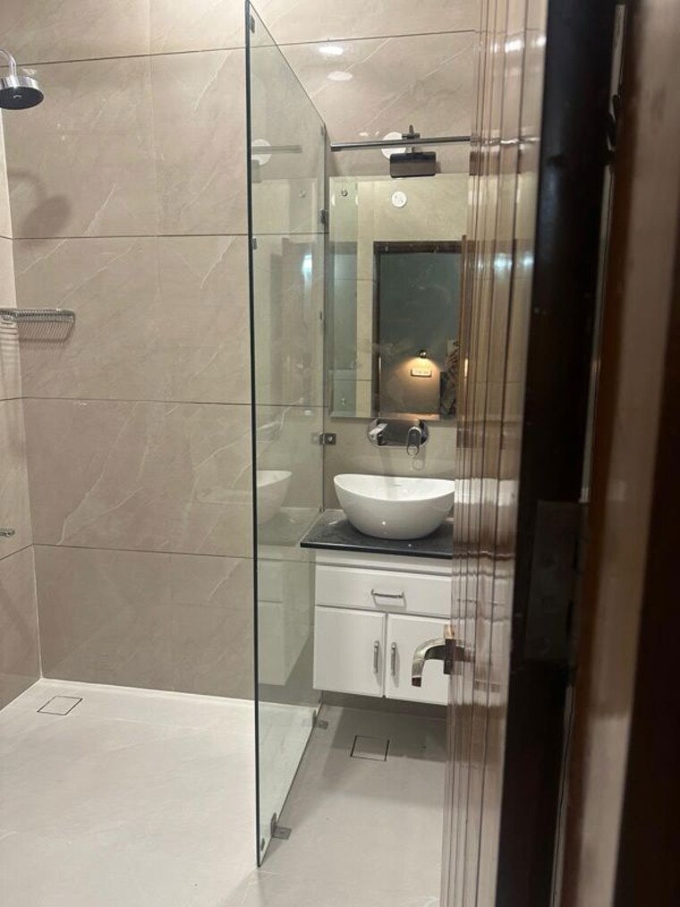 Bathroom, sector 36 3 Bedroom 1000 Sq.Ft. Independent House In Sector 36 Chandigarh 10586386