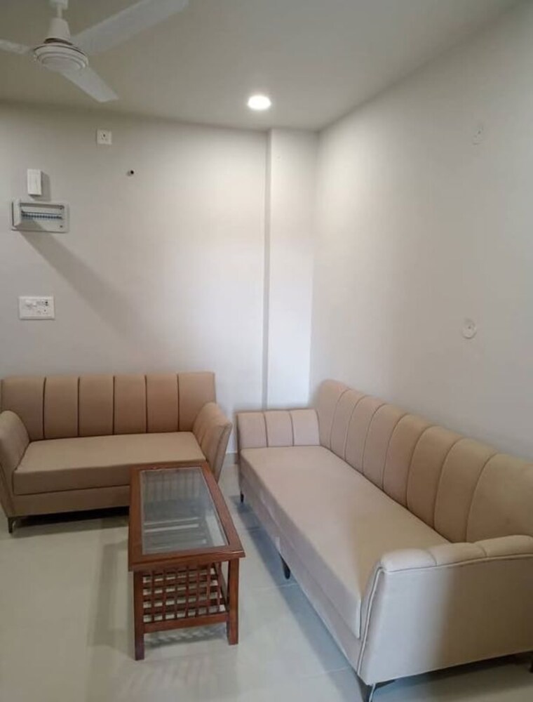 undefined, sapphire-tower 1 Bedroom 550 Sq.Ft. Builder Floor In Sector 104 Noida 10586371