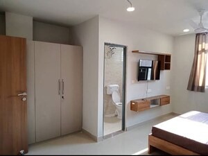 Room in 1 BHK Builder Floor at Sapphire Tower, Sector 104 – for Rent