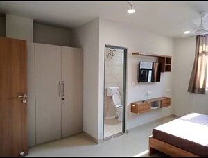 Room in 1 BHK Builder Floor at Sapphire Tower, Sector 104 – for Rent