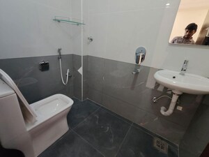 Bathroom in 3 BHK Apartment at Ansari Residency, Tolichowki – for Rent
