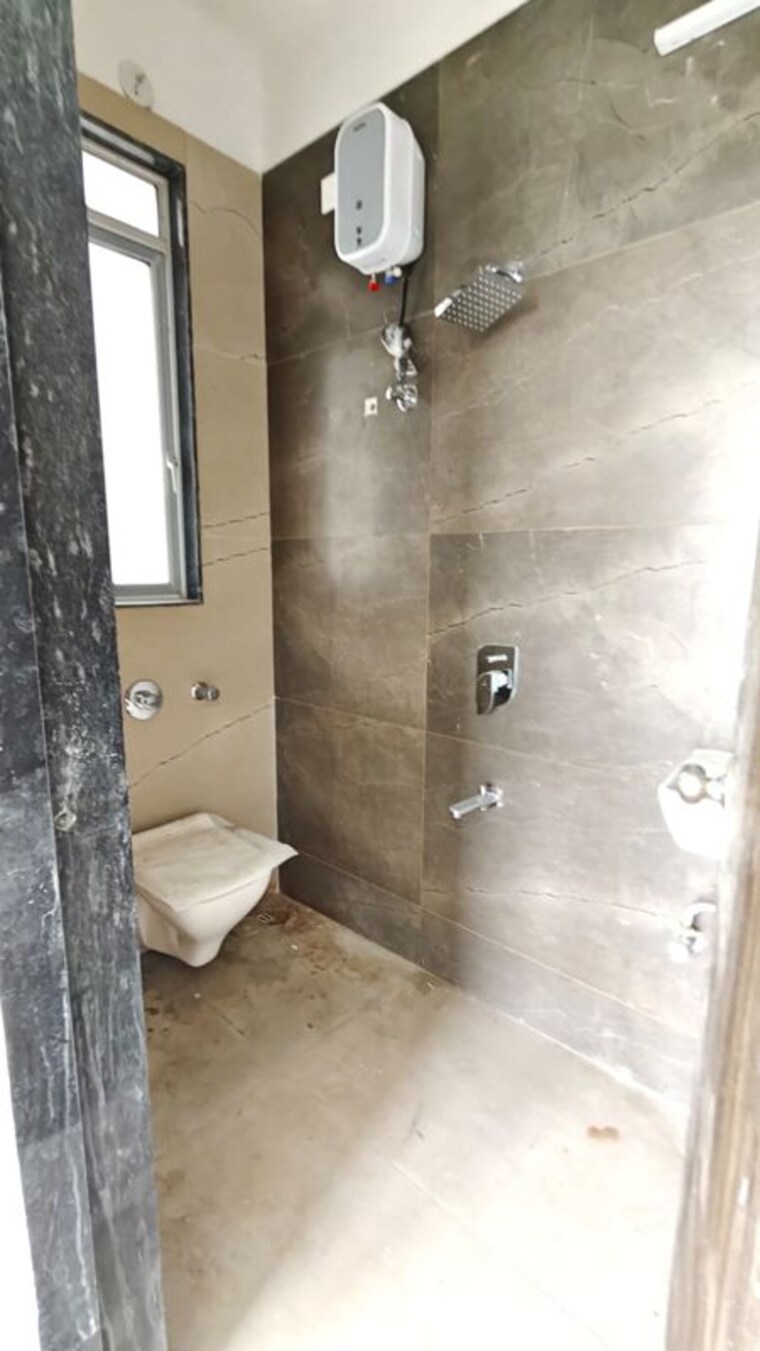 Bathroom, dgs-sheetal-ekta 2 Bedroom 615 Sq.Ft. Apartment In Malad East Mumbai 10586419
